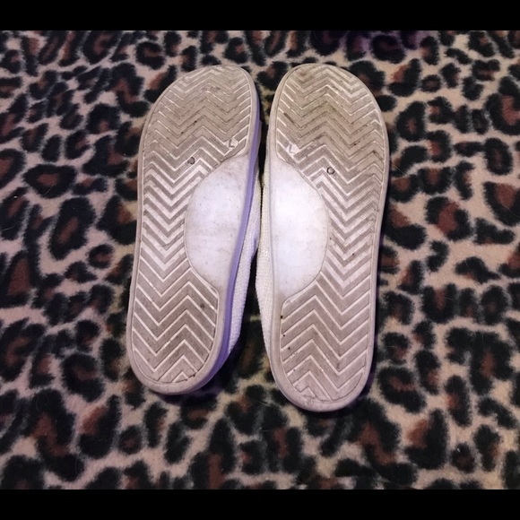 gently used shoes, still in great condotion - Picture 2 of 3